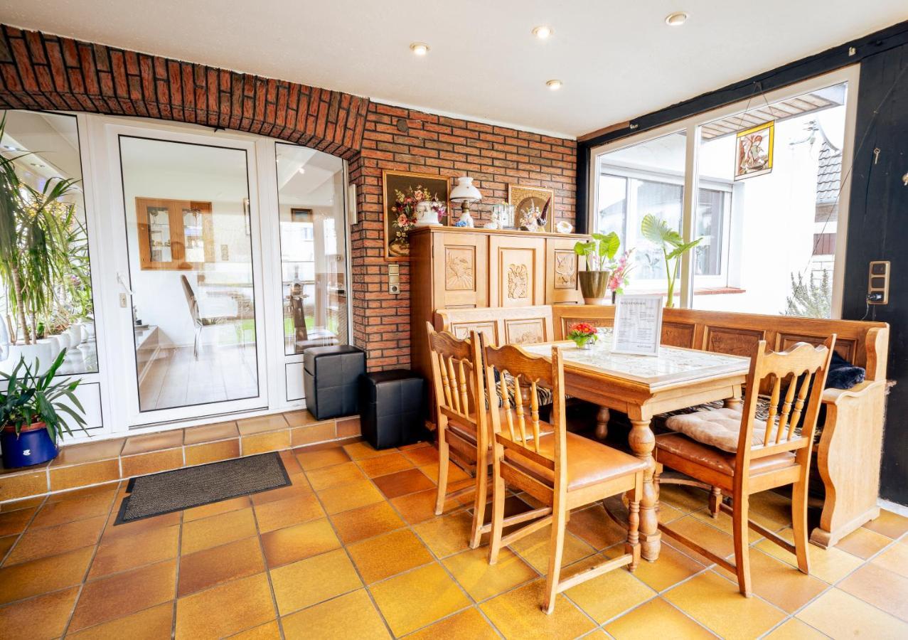 Truth Fuer 5 - King Size Betten, Kamin, Garten, Xxl Couch, Smart-Tv Dortmund Buitenkant foto